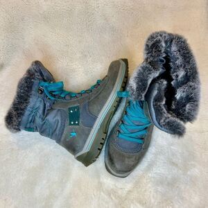 Santana Canada has Gray Fur-Lined Winter Boots 7